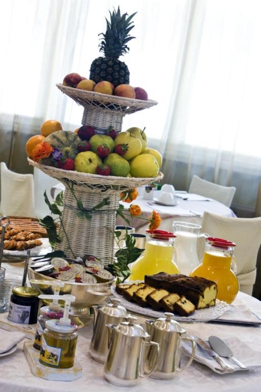 Rizzi Aquacharme Hotel & Spa Darfo Boario Terme Luaran gambar