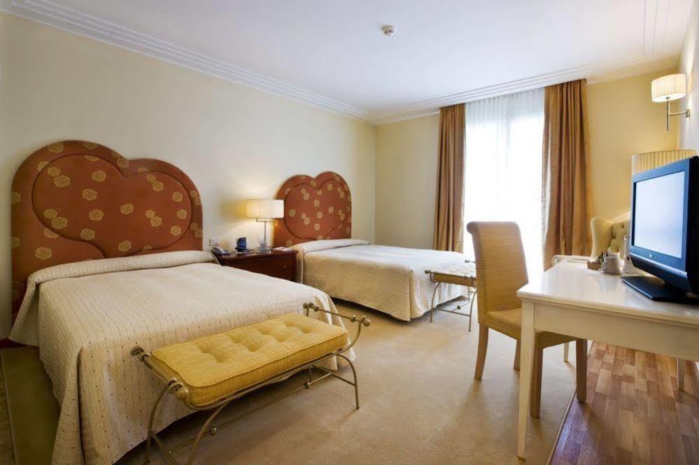 Rizzi Aquacharme Hotel & Spa Darfo Boario Terme Luaran gambar